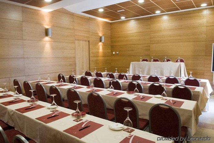 Hotel Azuqueca Azuqueca de Henares Udogodnienia zdjęcie